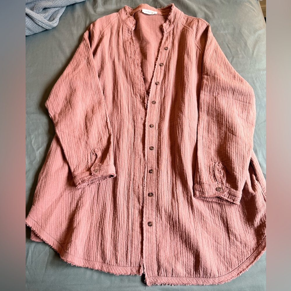 Carly Jean Los Angeles Pink/mauve Button-Up Sweater
